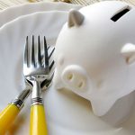 четверть россиян экономит на еде