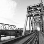 похитили заброшенный железнодорожный мост через реку умба