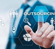 Оптимизация кадрового состава фирмы с помощью аутсорсинга