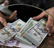 придется доплачивать банкам за валютные вклады