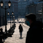 Россиянам предложили раздать деньги просто так