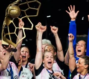 игроки сами ищут спонсоров