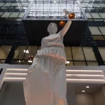 Статуя богини правосудия Фемиды