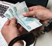 Бывший глава Смартбанка получил заочно 19 лет