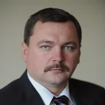 Виктор Сухинов